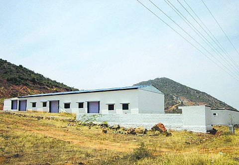 பெரம்பலூரில் பாதியில் நிற்கும் பெரும் திட்டங்கள்!