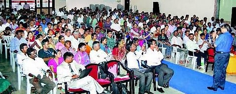 எதிர்கால வாய்ப்புகளை முன்வைத்து உயர்கல்வியைத் தேர்வு செய்வது அவசியம்: தி இந்து உயர்கல்வி வழிகாட்டி நிகழ்ச்சியில் ஆலோசனை