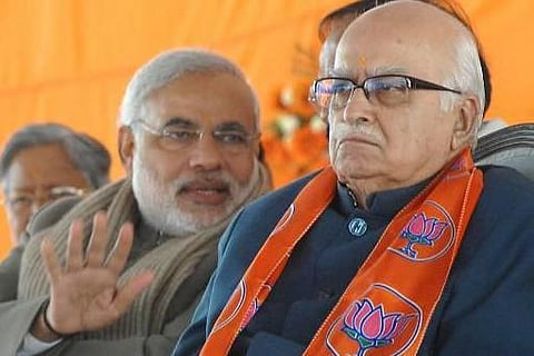 மூவரில் ஒருவர் தான் மோடி: அத்வானி பேச்சு