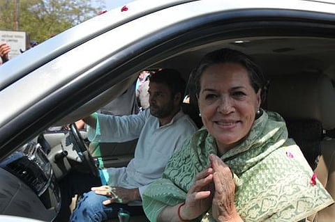 சோனியா காந்தியின் சொத்து மதிப்பு ரூ.9.28 கோடி: இத்தாலியில் ரூ.19.90 லட்சம் சொத்து