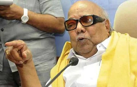 2 ஜி அலைக்கற்றை வழக்கு தொடர்பாக ராஜாவுடன் நேரடி விவாதத்துக்கு தயாரா?- ஜெயலலிதாவுக்கு கருணாநிதி கேள்வி