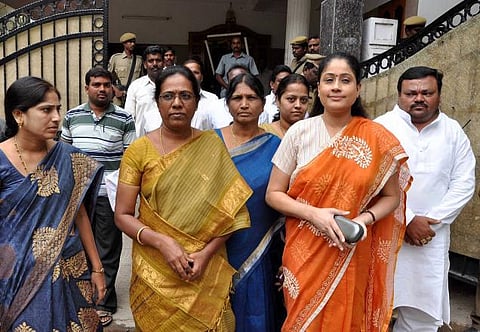 திரையும் தேர்தலும்: தேர்தல் களத்தின் ‘தேவதைகள்’