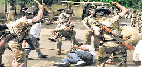 அரசியலும் தேர்தலும் தகாதவை அல்ல!- வி. சுரேஷ் நேர்காணல்