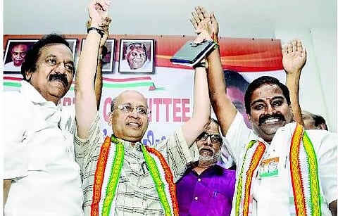 காங்கிரஸின் ஆதரவை தேடி பல கட்சிகள் அணிவகுக்கும்: அபிஷேக் சிங்வி