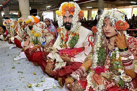 ஓட்டு வேணுமா?- கல்யாணத்துக்குப் பொண்ணுப் பாத்துக் குடுங்க!- ஹரியாணா இளைஞர்கள் கோரிக்கை