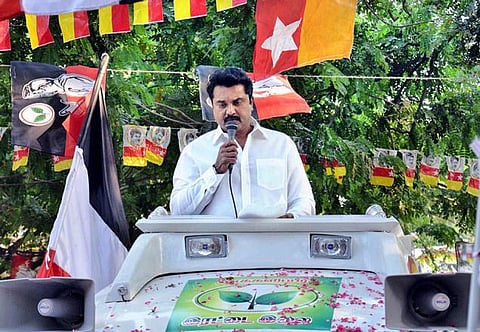 தொலைநோக்கு பார்வையுடன் முதல்வர் செயல்படுகிறார்: சரத்குமார்