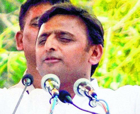 காங்கிரஸ் ஆதரவுடன் மத்தியில் மூன்றாவது அணி ஆட்சி: உத்தரப்பிரதேச முதல்வர் அகிலேஷ் யாதவ் பேட்டி