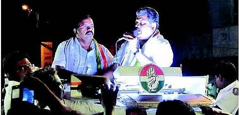 பள்ளிகள் திறந்தது காங்கிரஸ்; டாஸ்மாக் திறந்தது திராவிட கட்சிகள்: ஜி.கே. வாசன்