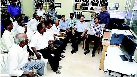 மின்னணு வாக்கு இயந்திரங்கள் கணினி மூலம் தேர்வு