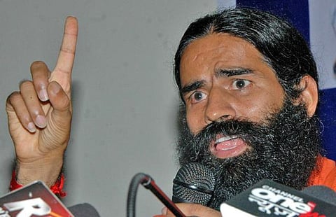 தேர்தல் விதிமீறல்: ராம்தேவ் மீது வழக்கு