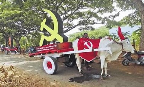 கோவையில் கவனத்தை ஈர்க்கும் மார்க்சிஸ்ட் பிரச்சாரம்