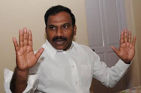 நள்ளிரவில் தர்ணா செய்த ஆ.ராசா: மேட்டுப்பாளையத்தில் பதட்டம்