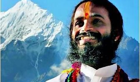 இளம்பெண்ணுக்கு சாமியார் பாலியல் தொல்லை டி.வி.யில் வெளியான வீடியோ: பக்தர்கள் அதிர்ச்சி