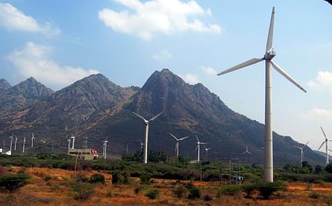 காற்றாலை மின்சாரம் வீணாகாமல் தடுக்க மின் நிலையங்களில் ஜி.பி.ஆர்.எஸ். மீட்டர்கள்: ஒருங்கிணைந்த தகவல் மையம் அமைக்கவும் முடிவு