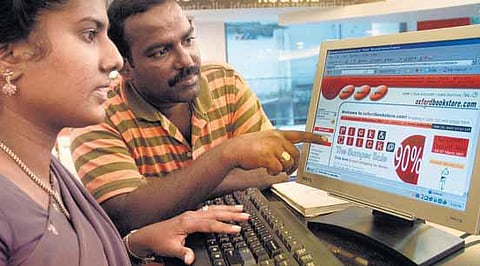 மாய உலகில் நிஜ ஷாப்பிங்