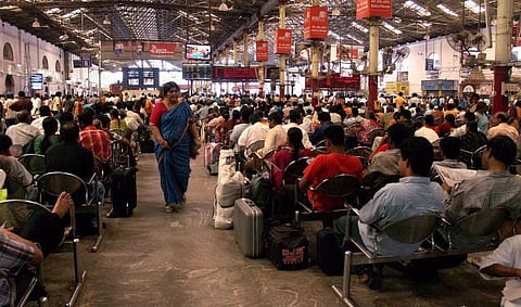 பாதுகாப்பு இல்லாத ரயில், பஸ் நிலையங்கள்: விழாக்காலங்களில் மட்டும் அக்கறை காட்டினால் போதுமா?