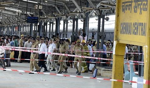 சென்னை இரட்டை குண்டுவெடிப்பு: பெங்களூரு விரைந்தது சிபிசிஐடி விசாரணைக் குழு