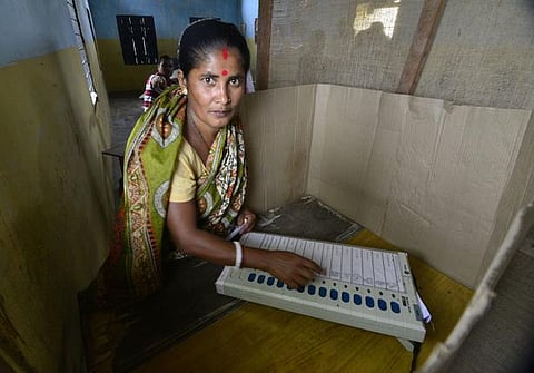 8-வது கட்ட மக்களவை தேர்தல்: மேற்கு வங்கத்தில் 81% வாக்குப் பதிவு