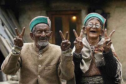 இமாசல பிரதேசத்தில் வாக்களித்தார் நாட்டின் முதல் வாக்காளர் நேகி