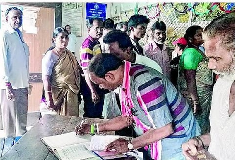 எஸ்.எம்.எஸ். மூலம் மின்கட்டணத்தை அறியும் வசதி: விரைவில் அமல்படுத்த மின்வாரியம் தீவிரம்