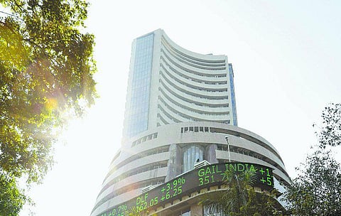 பங்குச்சந்தை வர்த்தகத்தில் எழுச்சி: பாஜக வெற்றிவாய்ப்பு எதிரொலி?