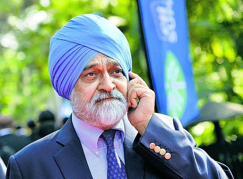 நிதிப்பற்றாக்குறையை குறைக்க வேண்டும்