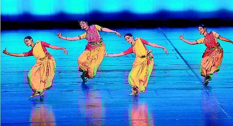 சீனாவில் இந்திய கலாச்சார திருவிழா: தொடக்க விழாவில் சென்னை கலாஷேத்ரா குழுவினர் நடனம்