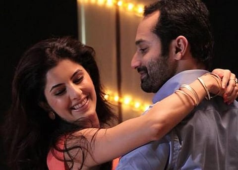 காட்ஸ் ஓன் கன்ட்ரி: அதிரடி ஃபகத்தும் அட்டகாச திரைக்கதையும்!