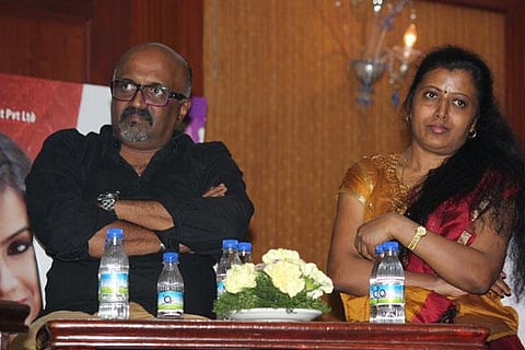 தற்கால நடிகர்கள் எம்.ஜி.ஆரை பின்பற்ற வேண்டும் : தாமரை வேண்டுகோள்