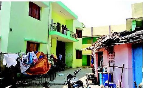 165 மாணவர்களுக்கு ஒரு சமையல்காரர்: ஆதி திராவிடர் விடுதியில் மாணவர்கள் தவிப்பு