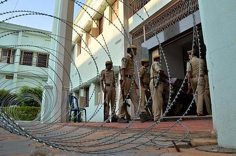 ஆட்சியைக் கைப்பற்றுவது யார்?- காலை 8 மணி முதல் முன்னணி நிலவரம்