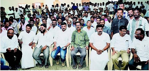 தொழில் செய்யவிடாமல் பொய் வழக்கு: கோவையில் திரண்ட கேரள வாழ் தமிழர்கள் குற்றச்சாட்டு