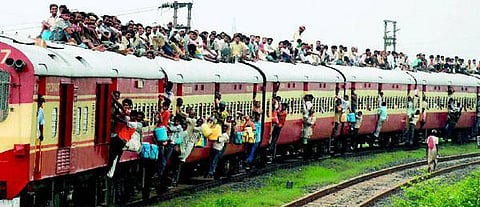 தேக்லோ பாய் இட்ஸ் அவர் இந்தியா!