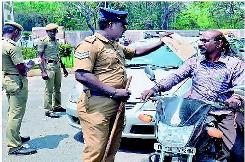 சென்னையில் வாக்கு எண்ணும் மையங்களுக்கு குண்டு மிரட்டல் - தொலைபேசியில் வந்த புரளி: பலத்த பாதுகாப்பு