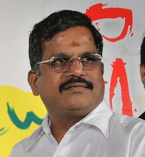 நிஜமும் நிழலும்: மீண்டு வருமா தயாரிப்பாளர்கள் சங்கம்?