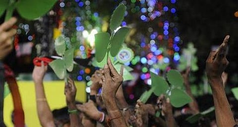 இந்திய அளவில் மாநிலக் கட்சிகளில் அதிமுகவே தனிப் பெரும் கட்சி!