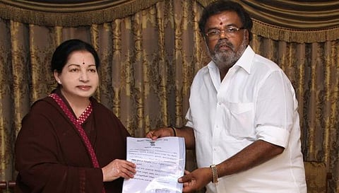 ஜெயலலிதாவுடன் அதிமுக எம்.பி.க்கள் 37 பேர் சந்திப்பு