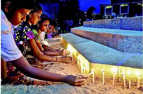 தமிழர்களை மீண்டும் அவர்கள் இடத்திலேயே குடியமர்த்த வேண்டும்- பழ.நெடுமாறன் பேச்சு