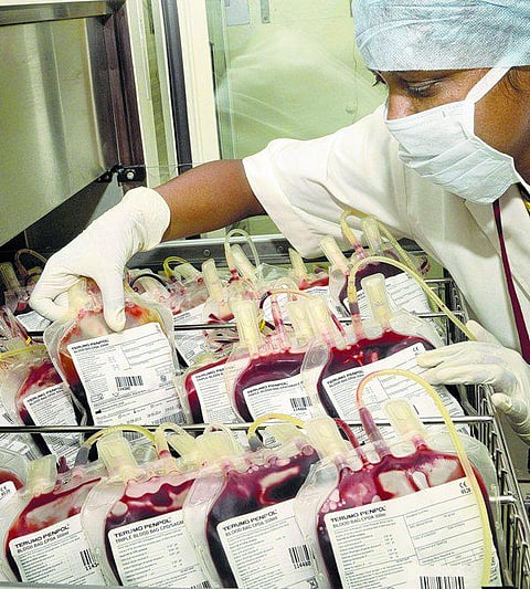 ரத்த தானத்தில் தமிழகம் தன்னிறைவு பெற்ற மாநிலம்