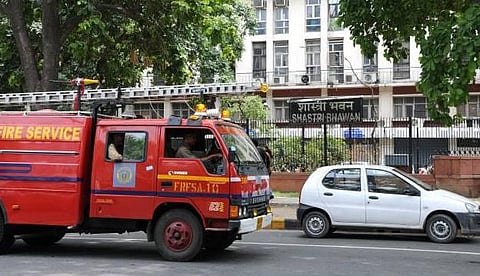 புது டெல்லி: சாஸ்திரி பவனில் தீ விபத்து