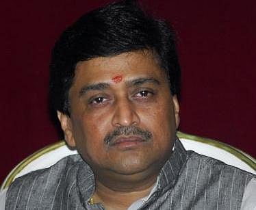 எம்.எல்.ஏ. பதவியை ராஜினாமா செய்தார் அசோக் சவாண்