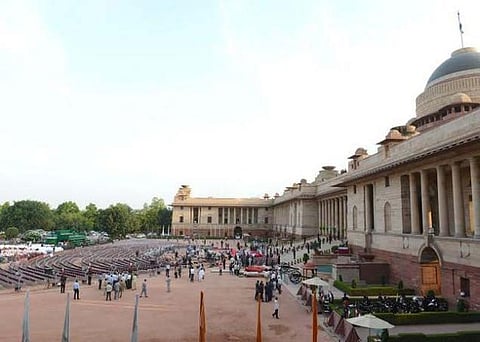 பிரதமராக நரேந்திர மோடி இன்று பதவியேற்பு: தெற்காசியத் தலைவர்கள் பங்கேற்பு