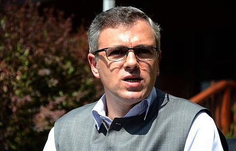 370-வது சட்டப்பிரிவை ரத்து செய்வதா?: ஒமர் ஆர்.எஸ்.எஸ். இடையே சர்ச்சை முற்றுகிறது