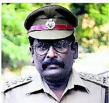 விசாரணைக்கு அழைத்துச் செல்லப்பட்டவர் கொலை: காவல் உதவி ஆணையர் கைது