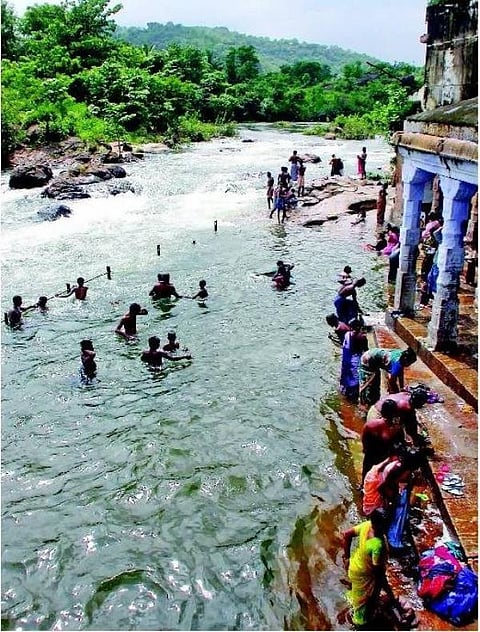 வாழ்வு வளம் பெற
