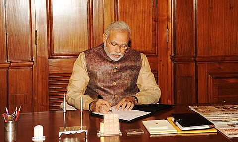 நாட்டின் வளர்ச்சிக்கு பிரதமர் மோடியின் 10 அம்ச திட்டம்