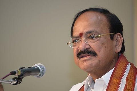 அரசு வீடுகளை காலி செய்க: முன்னாள் அமைச்சர்களுக்கு வெங்கய்ய நாயுடு அறிவுறுத்தல்