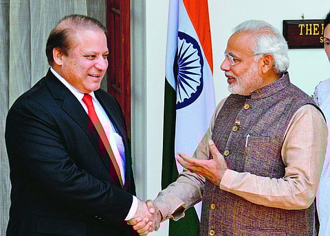 இரு துருவங்களின் சந்திப்பு