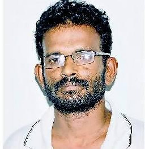 டாக்டர்களிடம் பல குரல்களில் பேசி பல ஆயிரம் மோசடி: போலீஸாரிடம் சிக்கிய சென்னை இளைஞர்