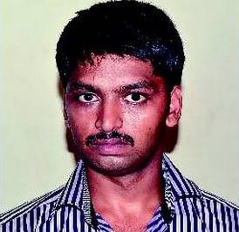 புதுவை காதலிக்கு தாலி கட்ட இருந்த மணமகனை பிடித்து கொடுத்த சென்னை காதலி: நடுரோட்டில் நடந்த தகராறில் சிக்கிய இளைஞர்